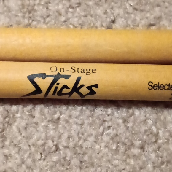 Drumsticks - Picture 1 of 2